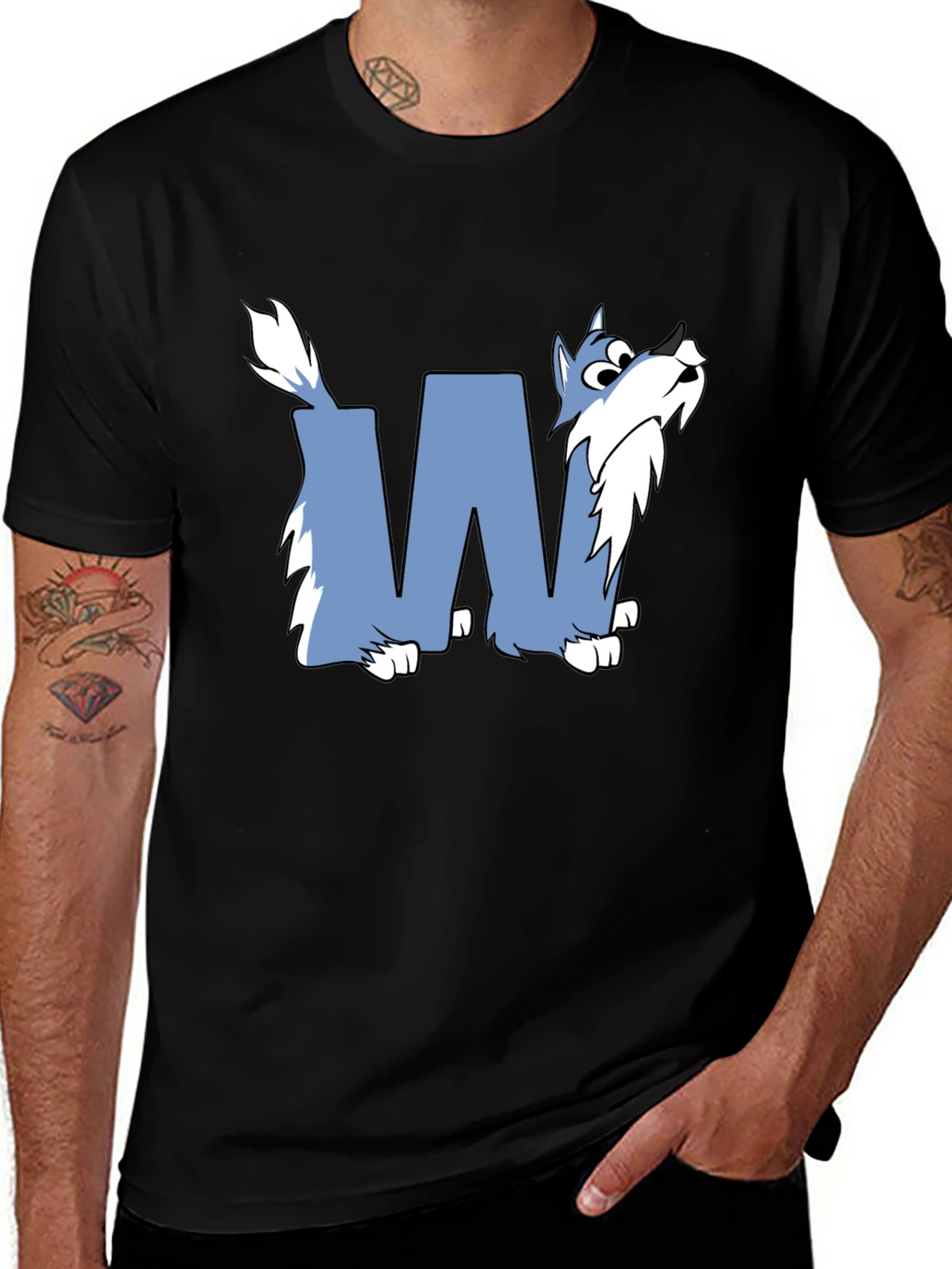 Wolf-Themed Graphic Tee - Stylish Black Cotton Shirt