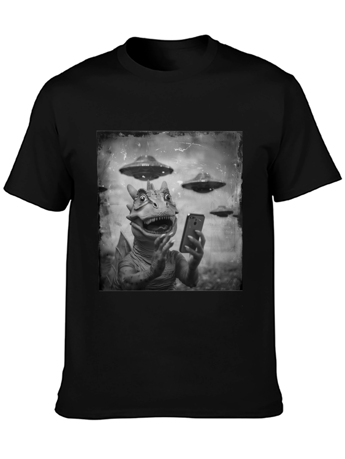 Retro Alien Lizard Selfie Graphic Tee